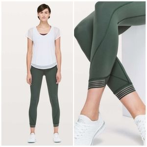 Lululemon FIND FOCUS 7/8 TIGHT *25"